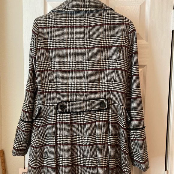 Ivanka Trump wool coat - Picture 3 of 6